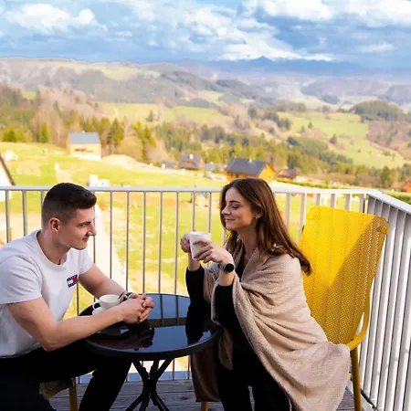 Daire Family Kubinska Hola *